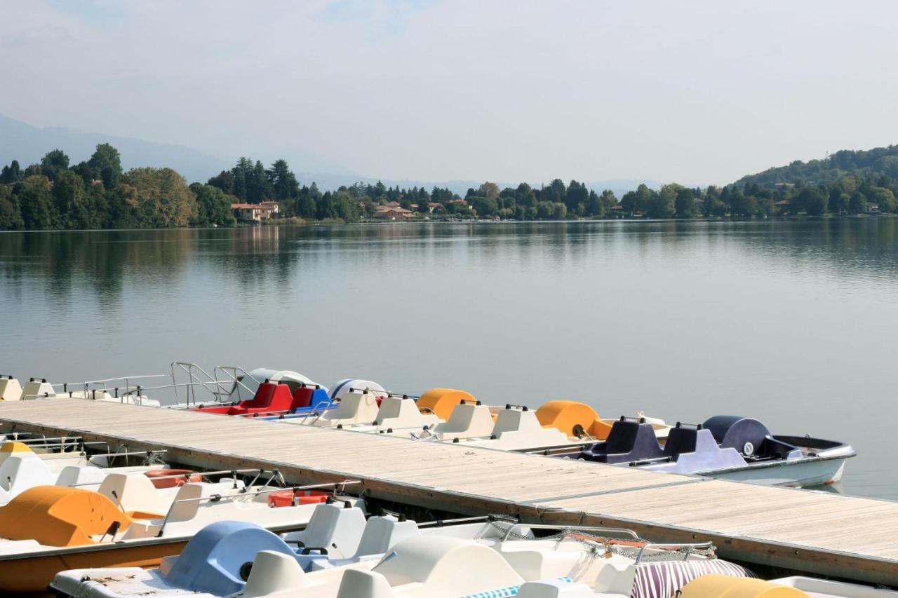 Villa Martine Au Bord Du Lac - Happy Rentals Cadrezzate Exterior foto